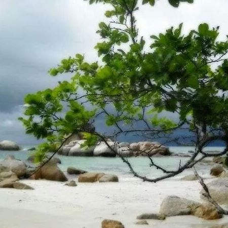 Pangkor Waterfall Beach Resort Kampung Teluk Nipah Exterior foto